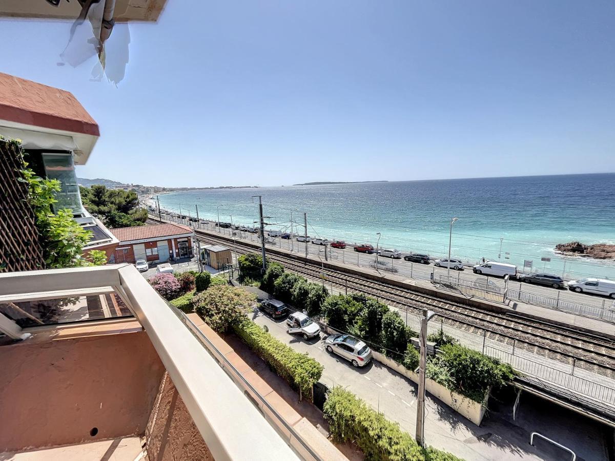 Studio With Beautiful Sea View And Direct Beach Access Кан Екстериор снимка