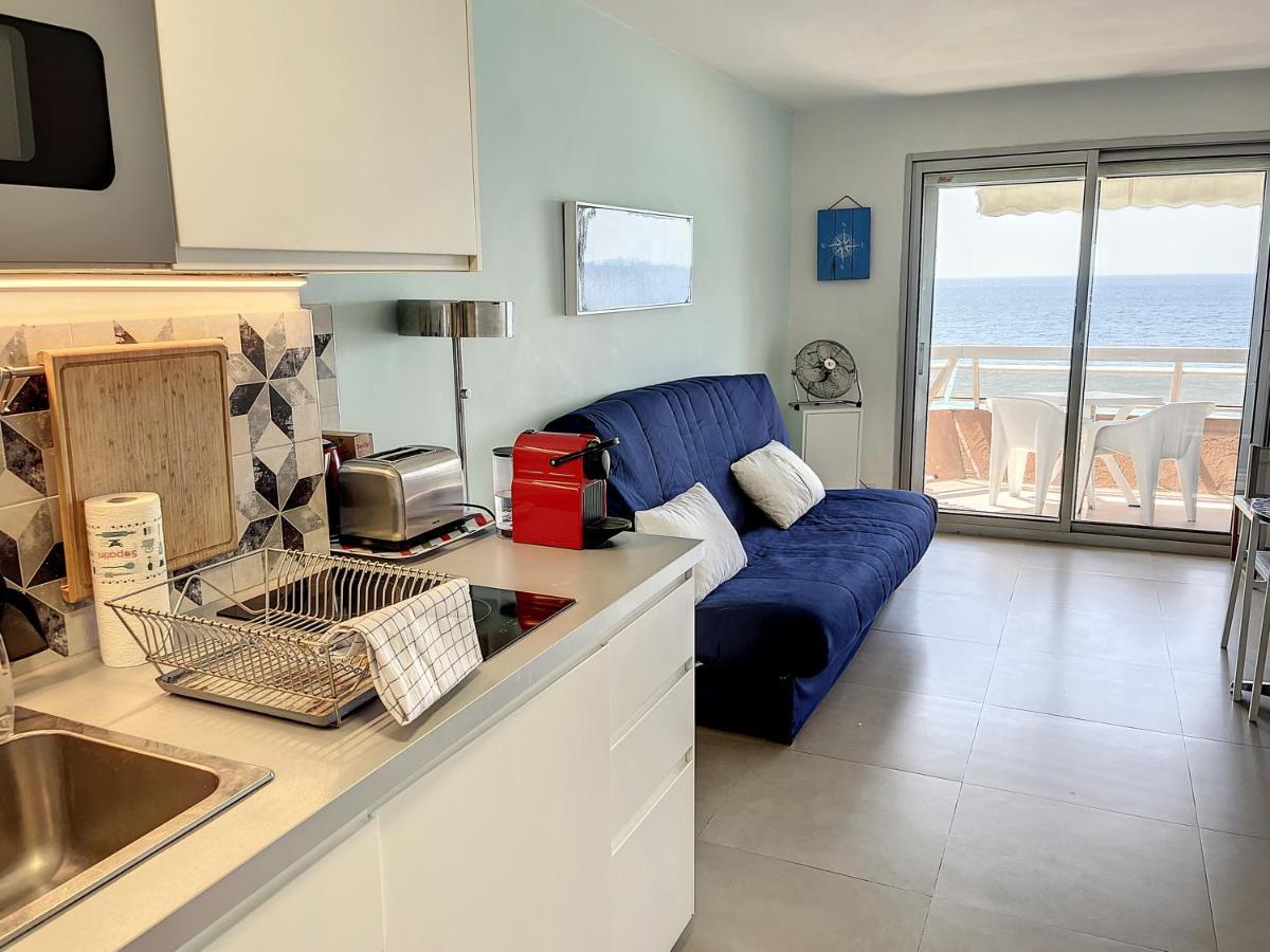 Studio With Beautiful Sea View And Direct Beach Access Кан Екстериор снимка